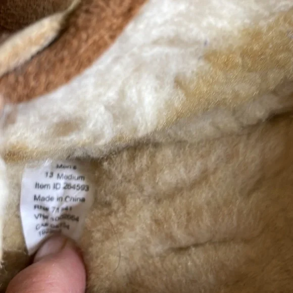 Gently used Mens LL bean slippers size 13 medium - Picture 9 of 11